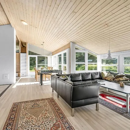 Peder - 700m From The Sea By Interhome Feriehus